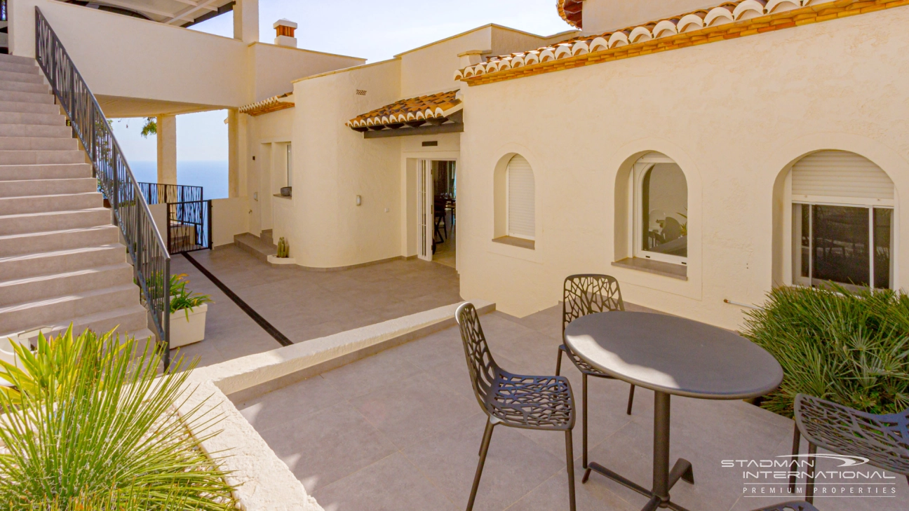 Atemberaubende Villa mit herrlichem Meerblick in Altea Hills