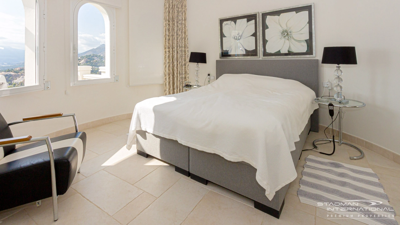 Atemberaubende Villa mit herrlichem Meerblick in Altea Hills