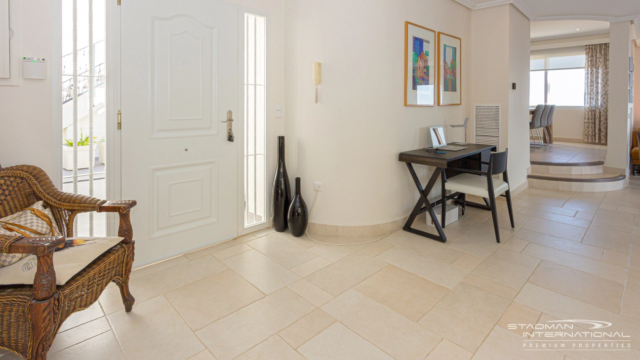 Atemberaubende Villa mit herrlichem Meerblick in Altea Hills