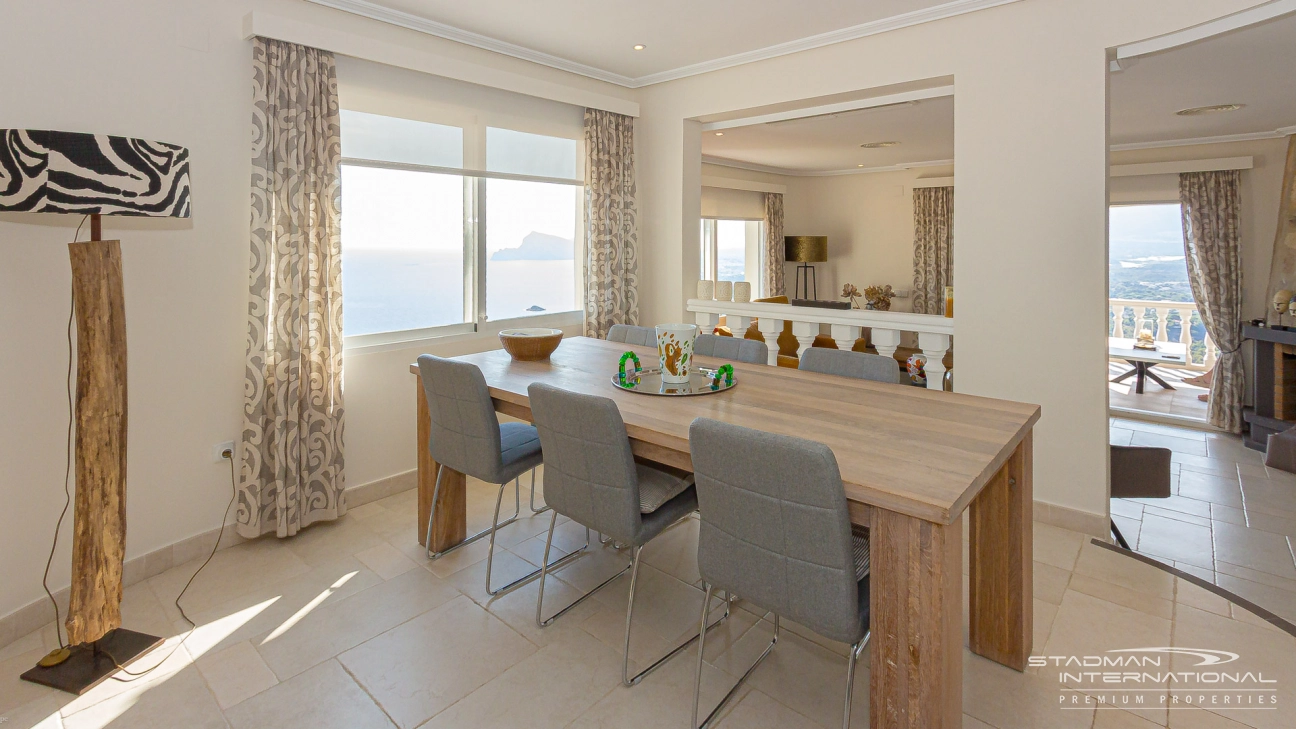 Atemberaubende Villa mit herrlichem Meerblick in Altea Hills