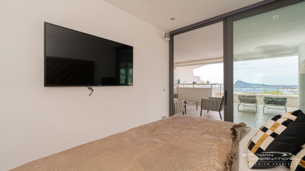 Apartamento de Lujo con Impresionantes Vistas al Mar en Altea Hills