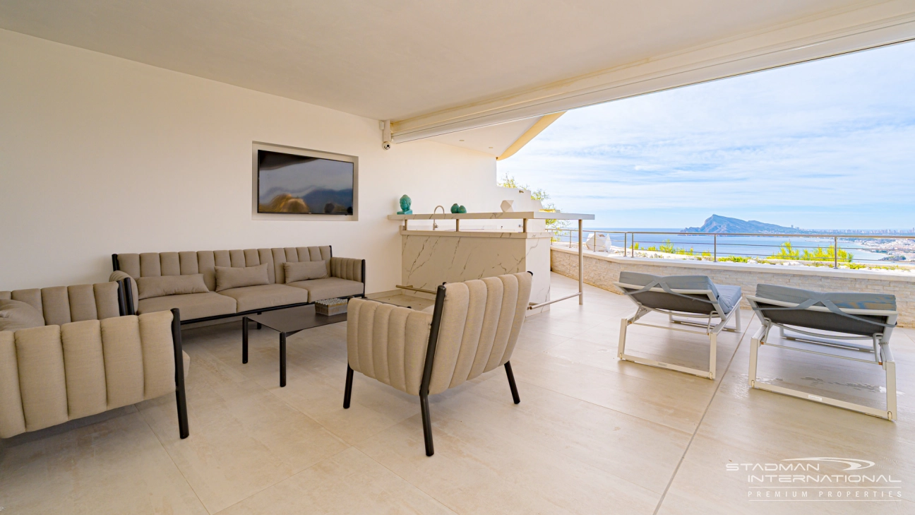 Apartamento de Lujo con Impresionantes Vistas al Mar en Altea Hills