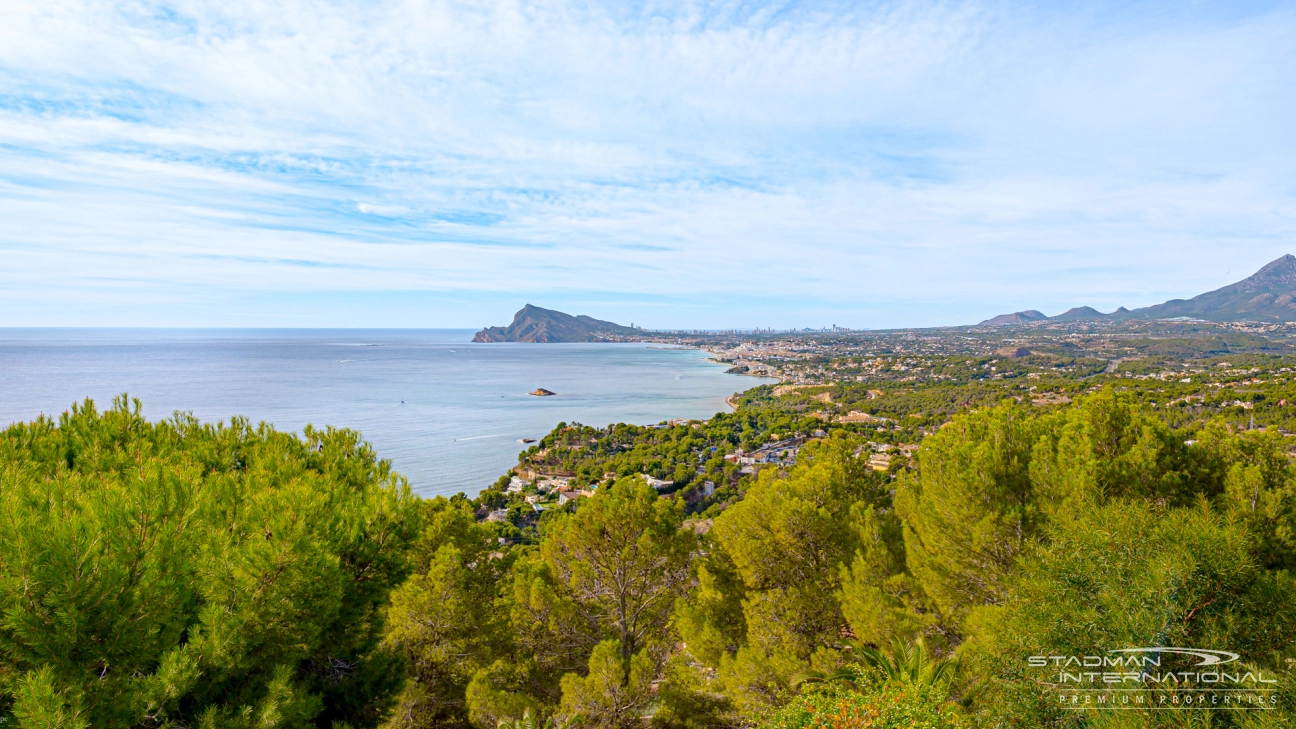 Apartamento de Lujo con Impresionantes Vistas al Mar en Altea Hills