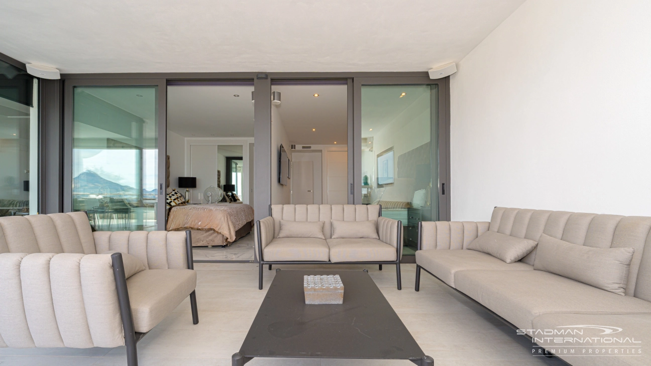 Apartamento de Lujo con Impresionantes Vistas al Mar en Altea Hills