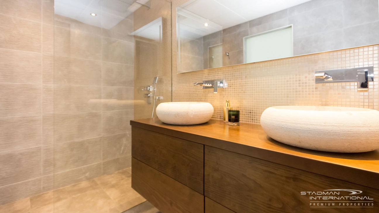 Apartamento de Lujo con Impresionantes Vistas al Mar en Altea Hills