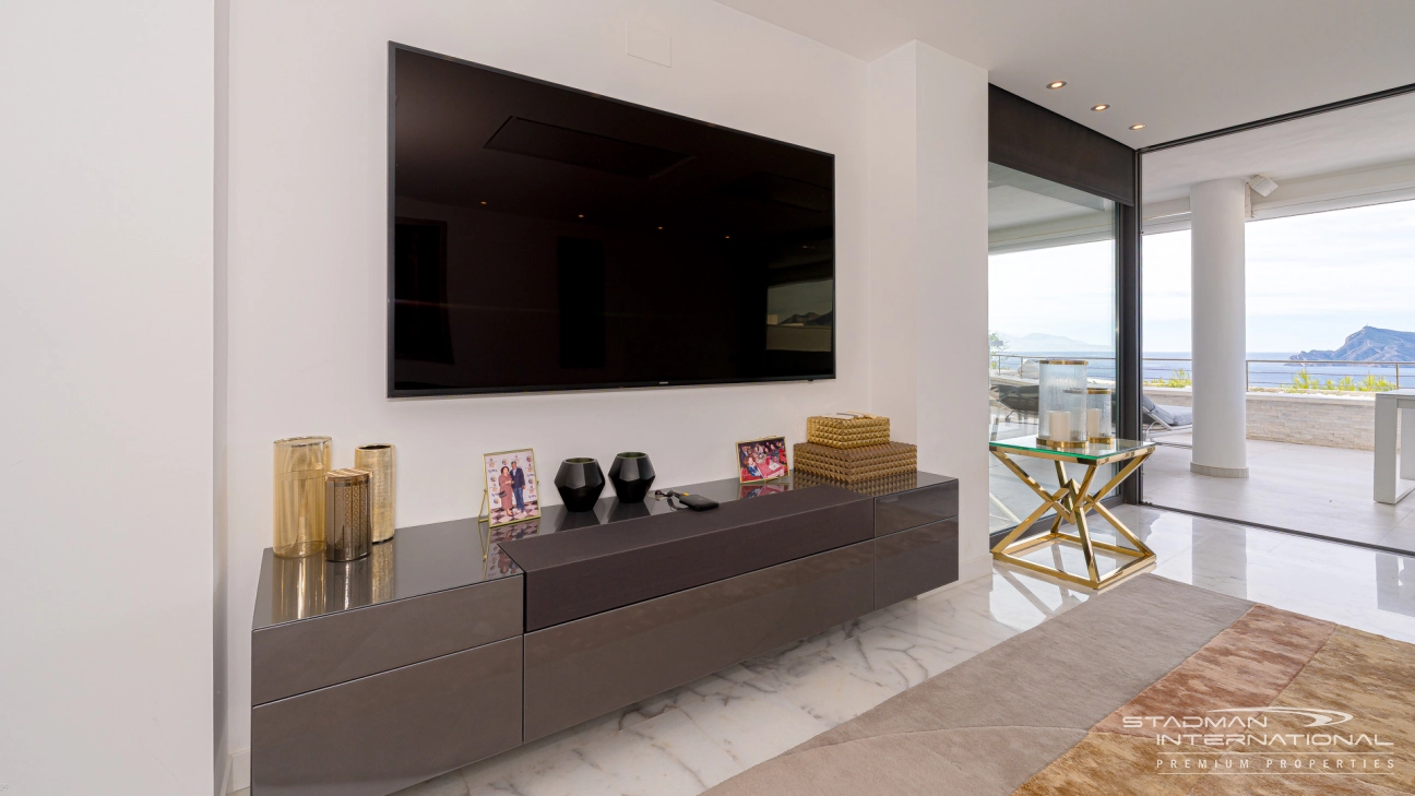 Apartamento de Lujo con Impresionantes Vistas al Mar en Altea Hills