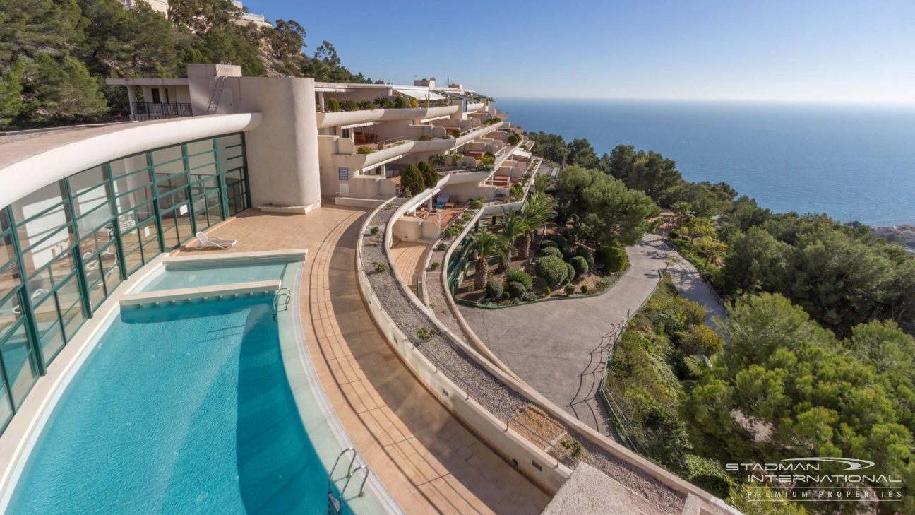 Apartamento de Lujo con Impresionantes Vistas al Mar en Altea Hills