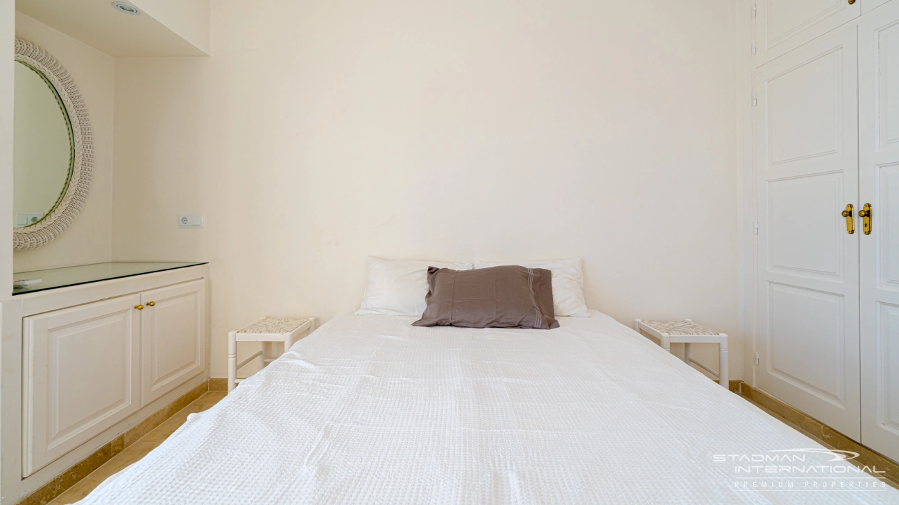 Amplia Villa Familiar con Apartamento y Hermosas Vistas al Mar