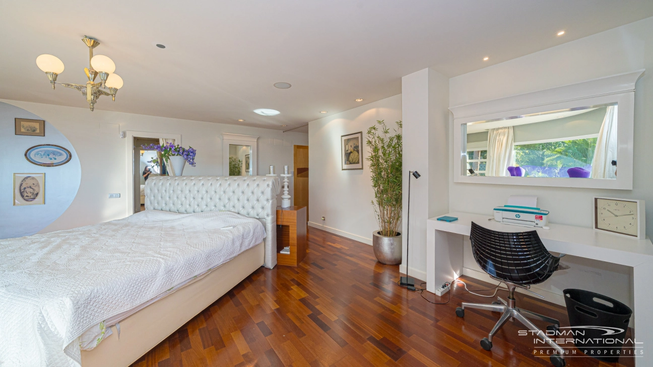 Villa de Luxe Spacieuse avec Vue Imprenable sur la Mer à Altea Hills