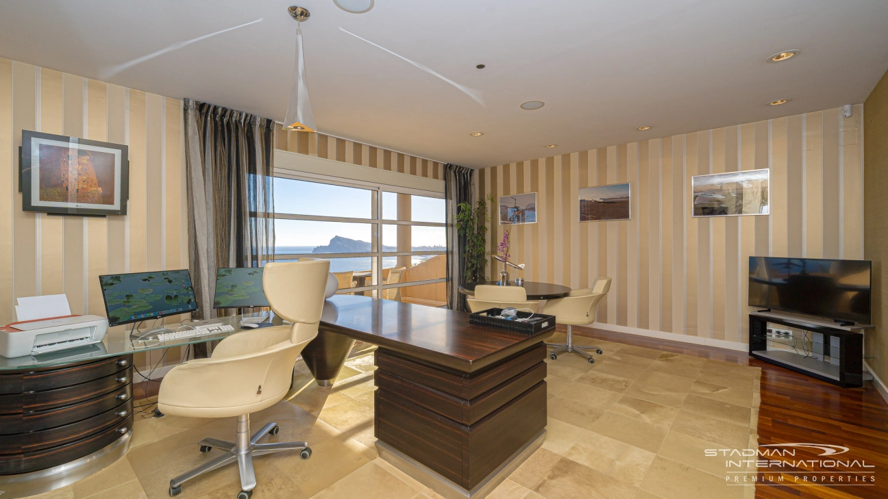 Villa de Luxe Spacieuse avec Vue Imprenable sur la Mer à Altea Hills