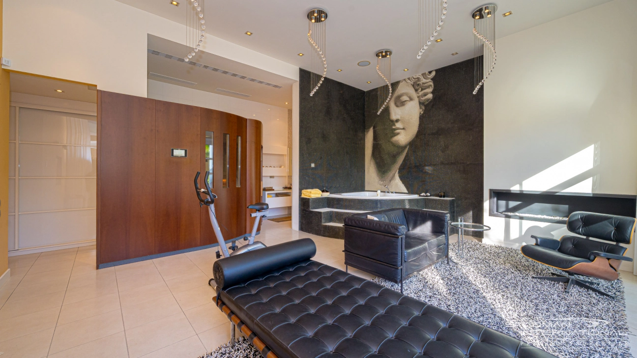 Villa de Luxe Spacieuse avec Vue Imprenable sur la Mer à Altea Hills