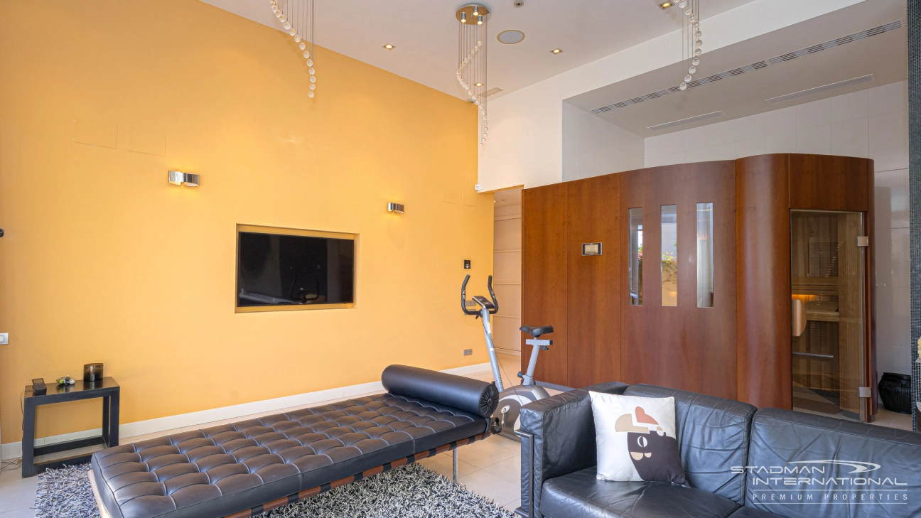 Villa de Luxe Spacieuse avec Vue Imprenable sur la Mer à Altea Hills