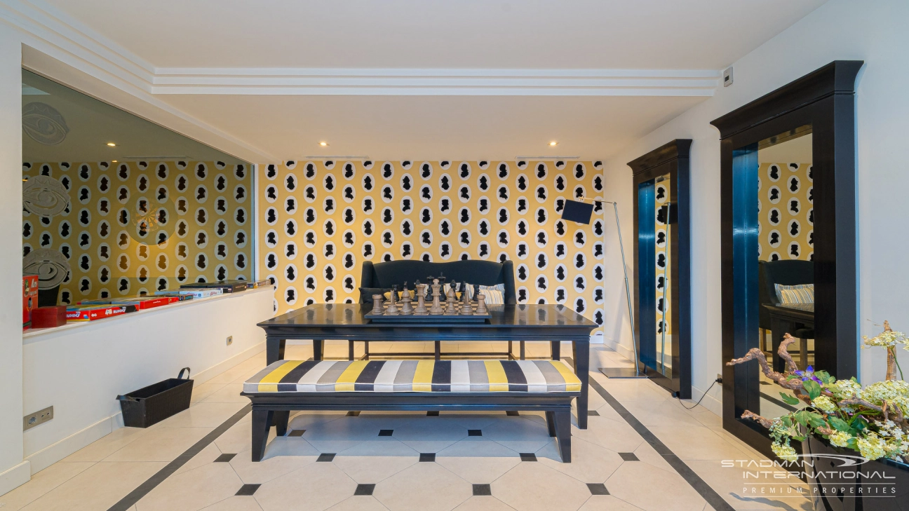 Villa de Luxe Spacieuse avec Vue Imprenable sur la Mer à Altea Hills