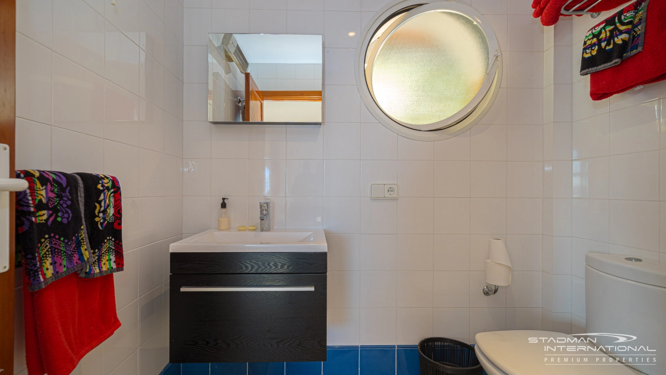 Villa de Luxe Spacieuse avec Vue Imprenable sur la Mer à Altea Hills