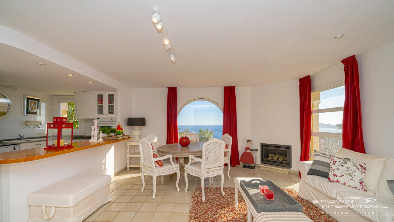 Villa de Luxe Spacieuse avec Vue Imprenable sur la Mer à Altea Hills