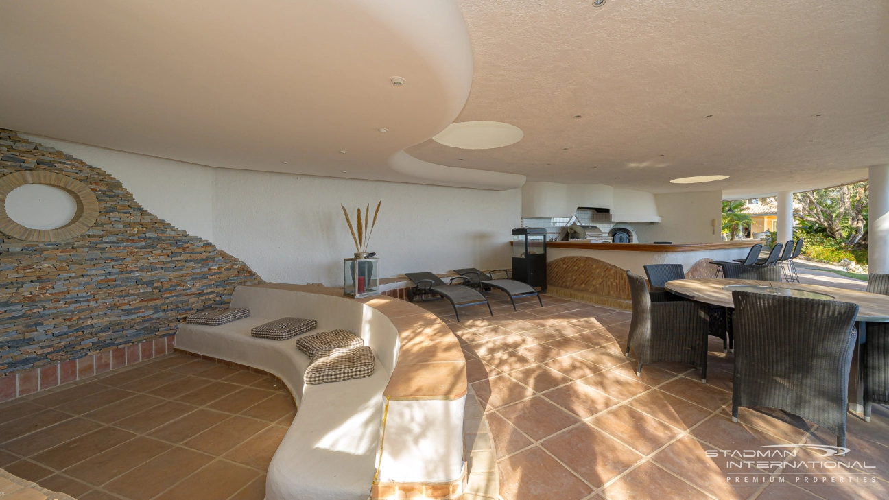 Villa de Luxe Spacieuse avec Vue Imprenable sur la Mer à Altea Hills