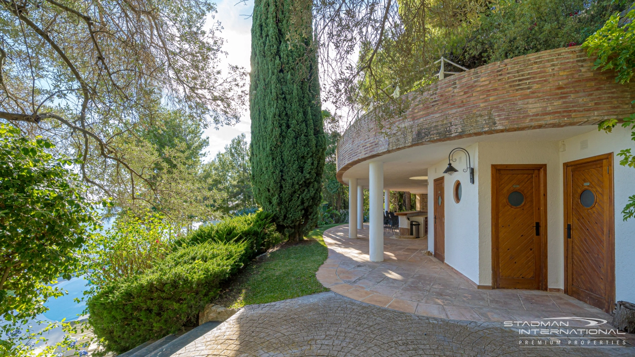 Villa de Luxe Spacieuse avec Vue Imprenable sur la Mer à Altea Hills