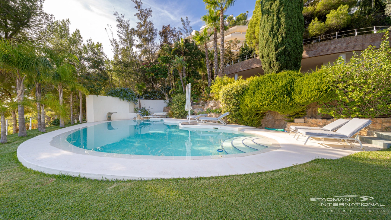 Villa de Luxe Spacieuse avec Vue Imprenable sur la Mer à Altea Hills