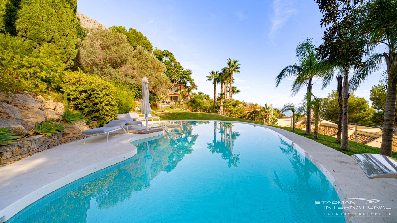 Villa de Luxe Spacieuse avec Vue Imprenable sur la Mer à Altea Hills