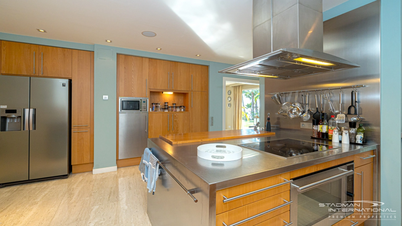 Villa de Luxe Spacieuse avec Vue Imprenable sur la Mer à Altea Hills