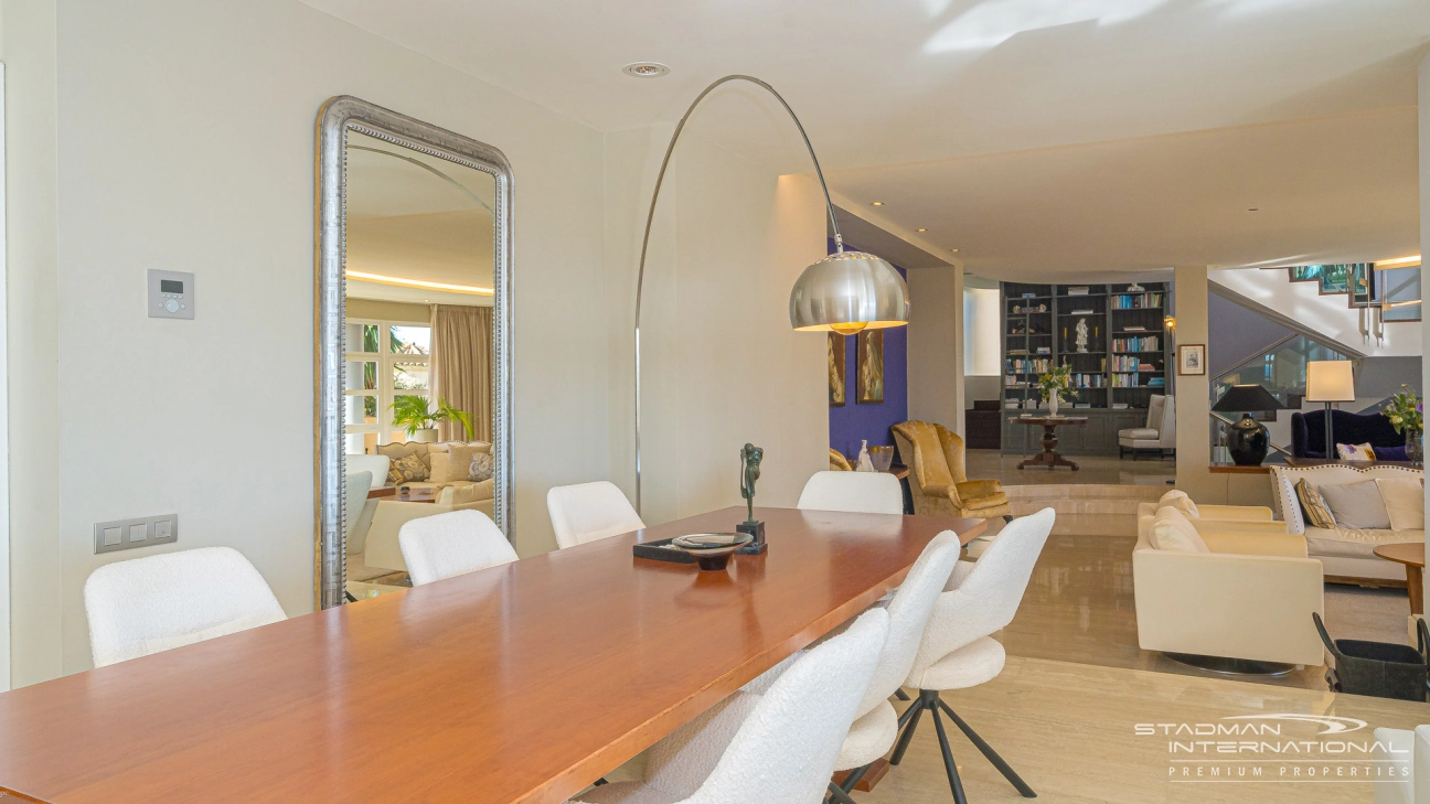 Villa de Luxe Spacieuse avec Vue Imprenable sur la Mer à Altea Hills