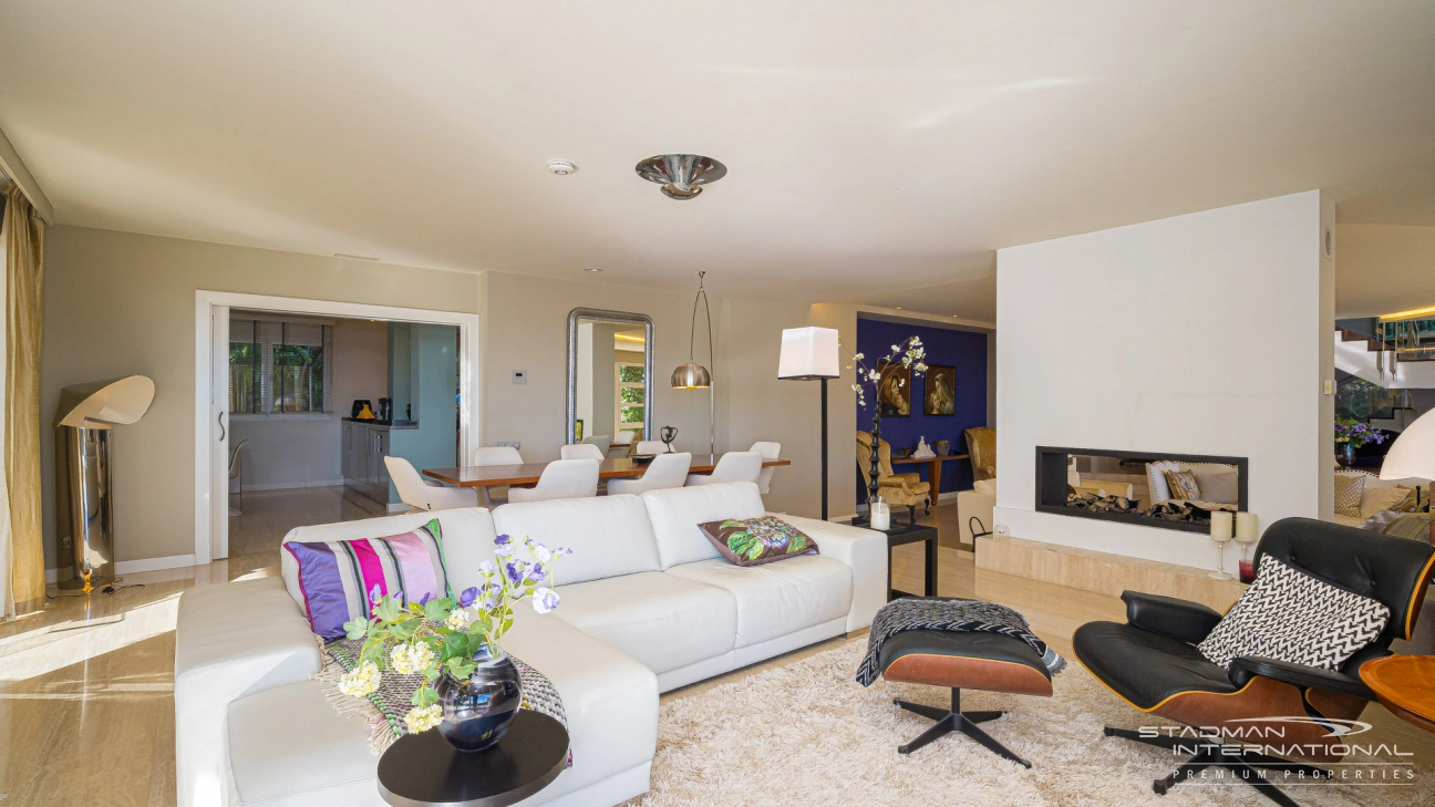 Villa de Luxe Spacieuse avec Vue Imprenable sur la Mer à Altea Hills