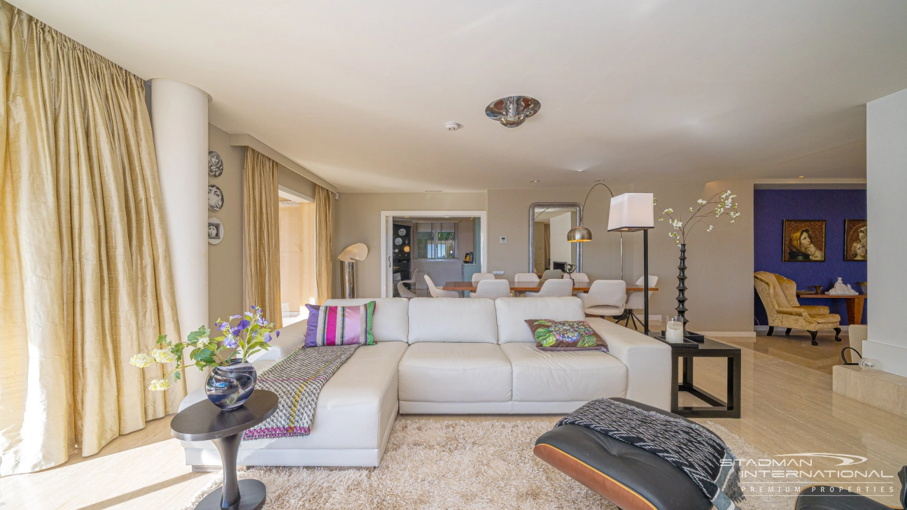 Villa de Luxe Spacieuse avec Vue Imprenable sur la Mer à Altea Hills