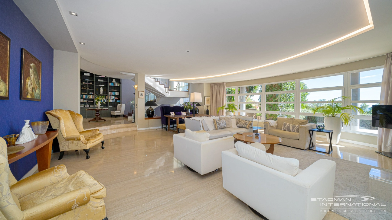 Villa de Luxe Spacieuse avec Vue Imprenable sur la Mer à Altea Hills