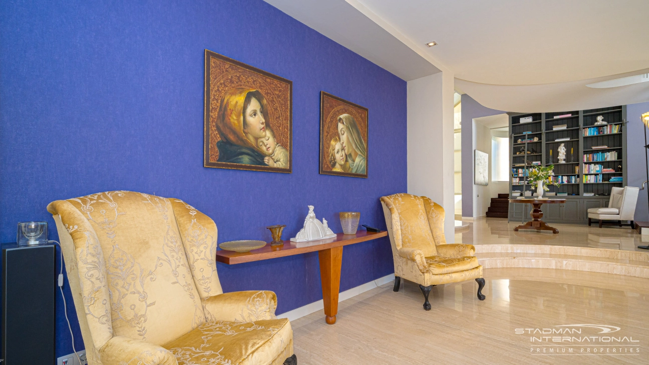 Villa de Luxe Spacieuse avec Vue Imprenable sur la Mer à Altea Hills