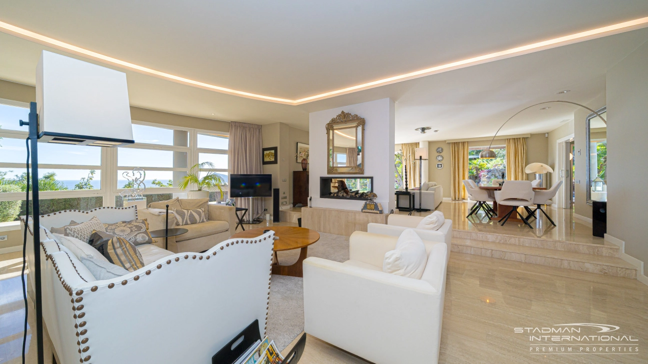 Villa de Luxe Spacieuse avec Vue Imprenable sur la Mer à Altea Hills
