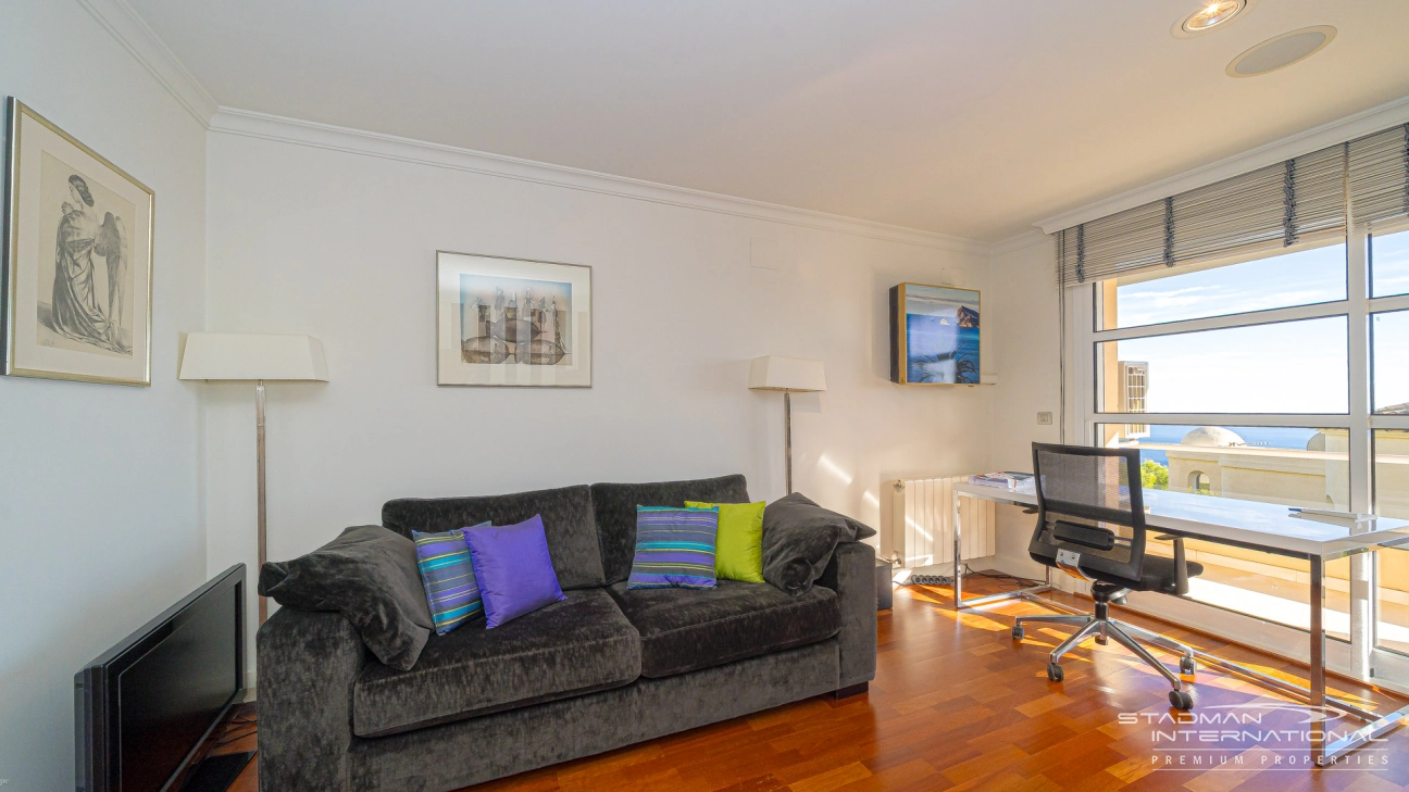 Villa de Luxe Spacieuse avec Vue Imprenable sur la Mer à Altea Hills