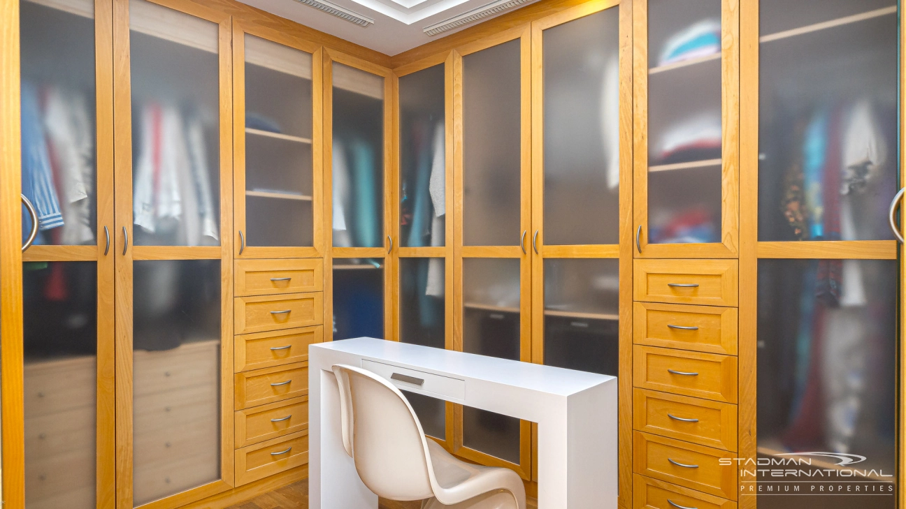 Villa de Luxe Spacieuse avec Vue Imprenable sur la Mer à Altea Hills