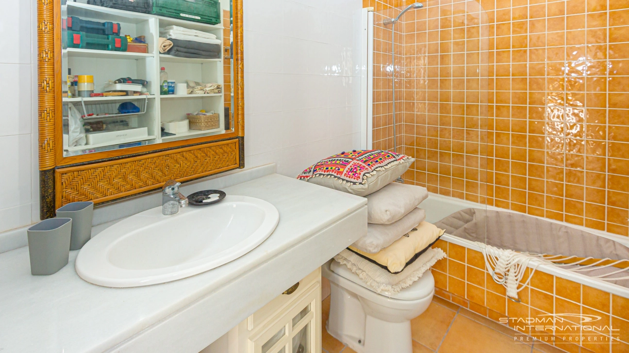 Penthouse Spacieux près du Port de Porto Senso et de la Plage