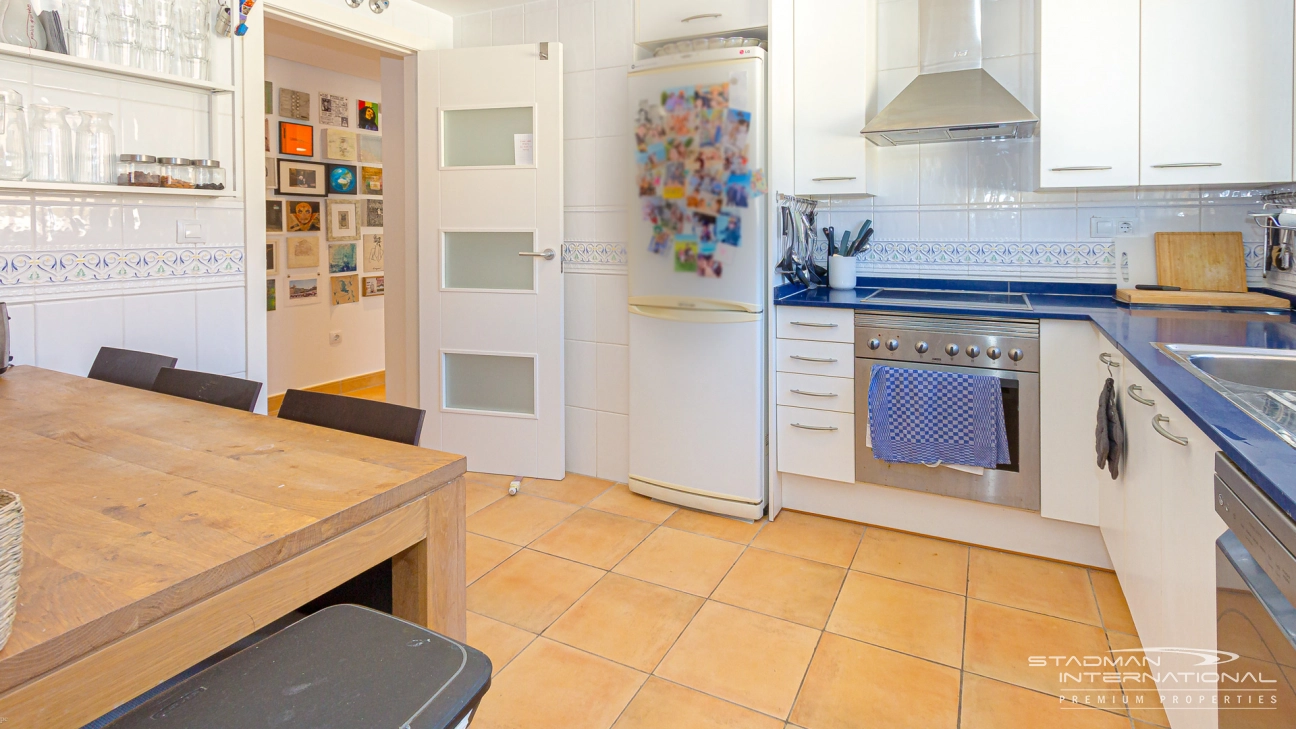 Penthouse Spacieux près du Port de Porto Senso et de la Plage