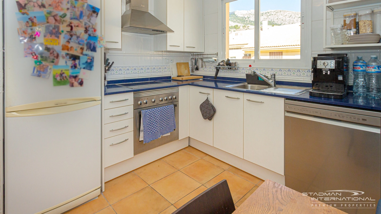 Penthouse Spacieux près du Port de Porto Senso et de la Plage