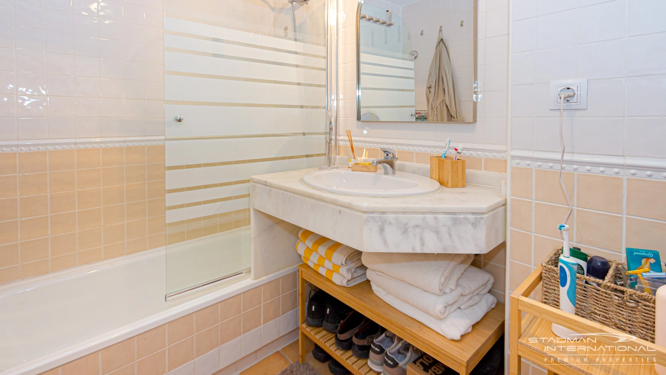 Penthouse Spacieux près du Port de Porto Senso et de la Plage