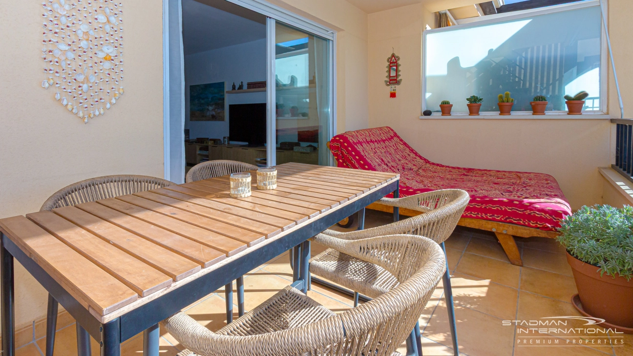 Penthouse Spacieux près du Port de Porto Senso et de la Plage