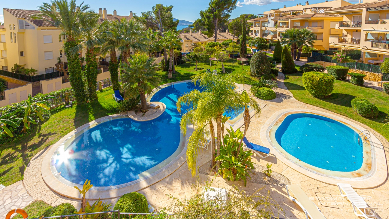 Penthouse Spacieux près du Port de Porto Senso et de la Plage