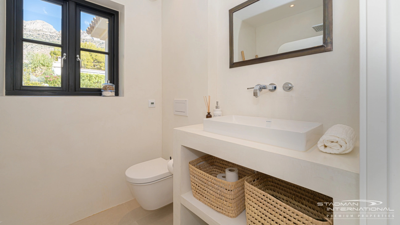 Vakker Villa med Panoramautsikt over Havet nær Altea La Vella