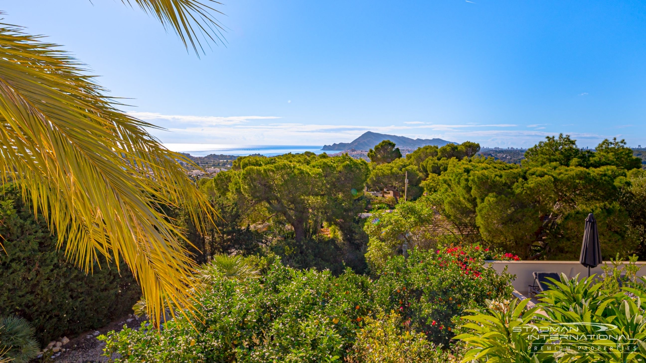 Vakker Villa med Panoramautsikt over Havet nær Altea La Vella