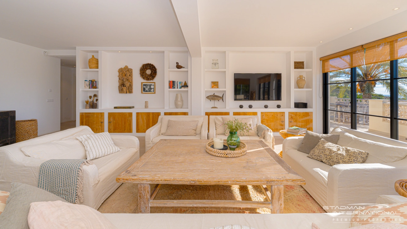 Vakker Villa med Panoramautsikt over Havet nær Altea La Vella