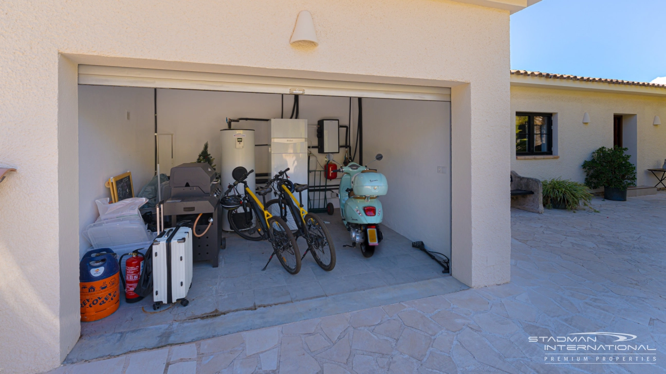 Vakker Villa med Panoramautsikt over Havet nær Altea La Vella