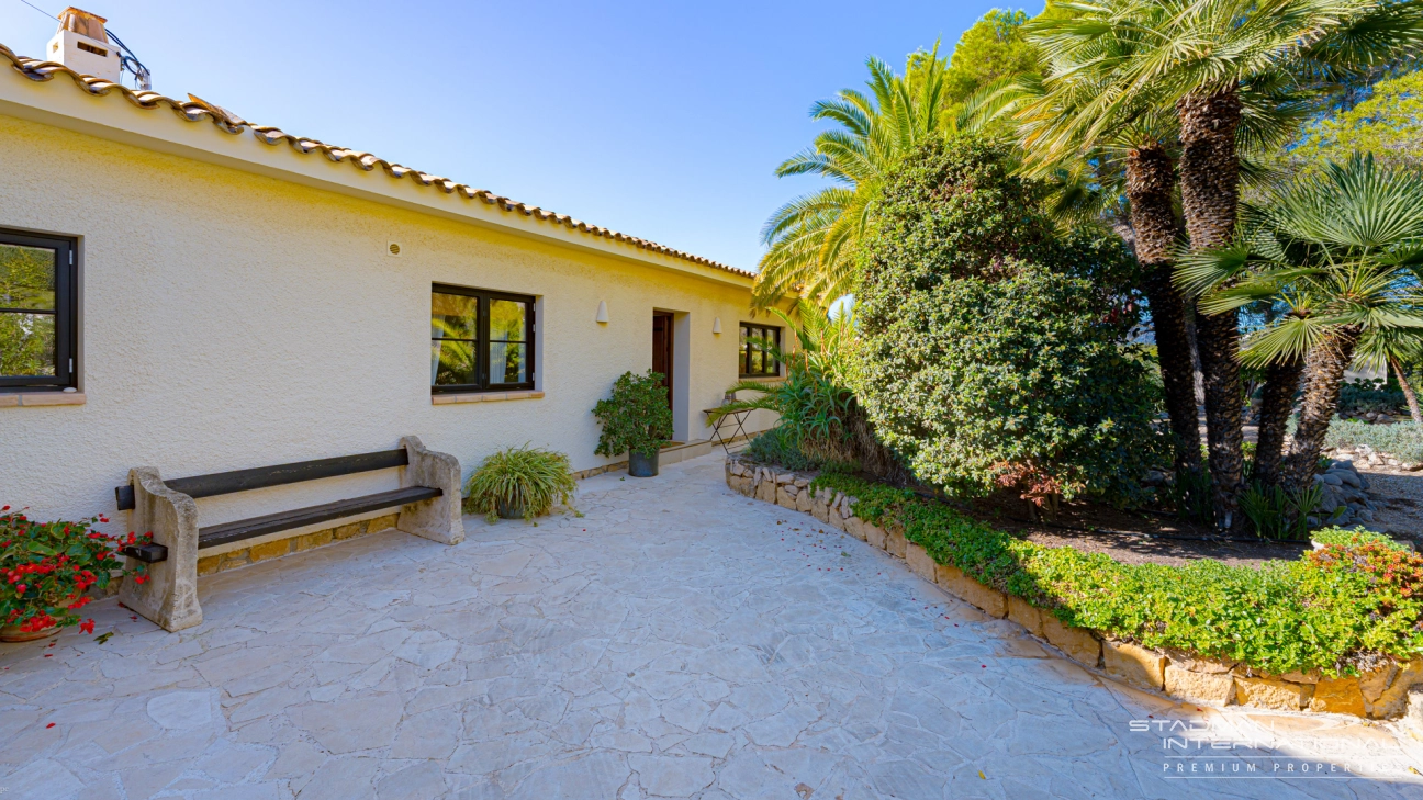 Vakker Villa med Panoramautsikt over Havet nær Altea La Vella