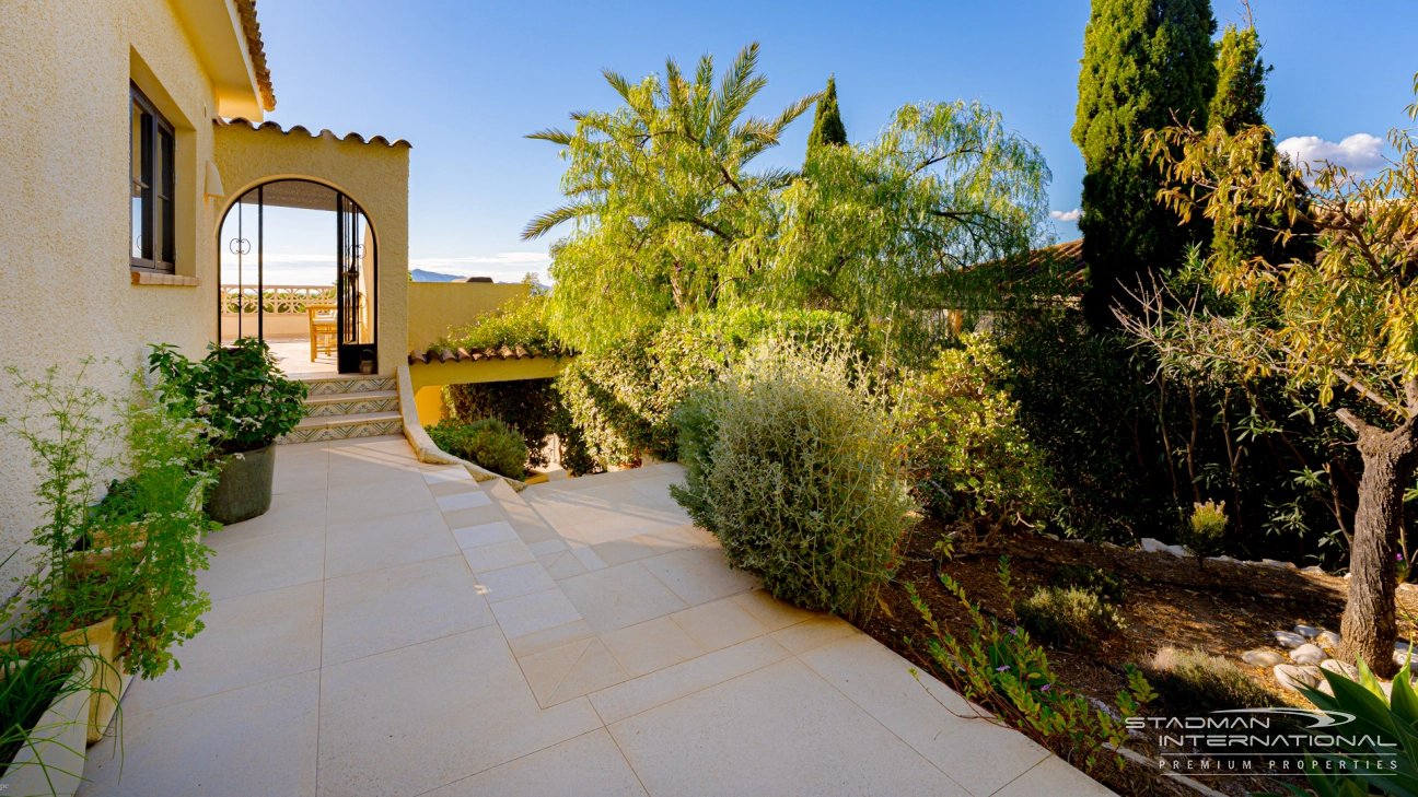 Vakker Villa med Panoramautsikt over Havet nær Altea La Vella