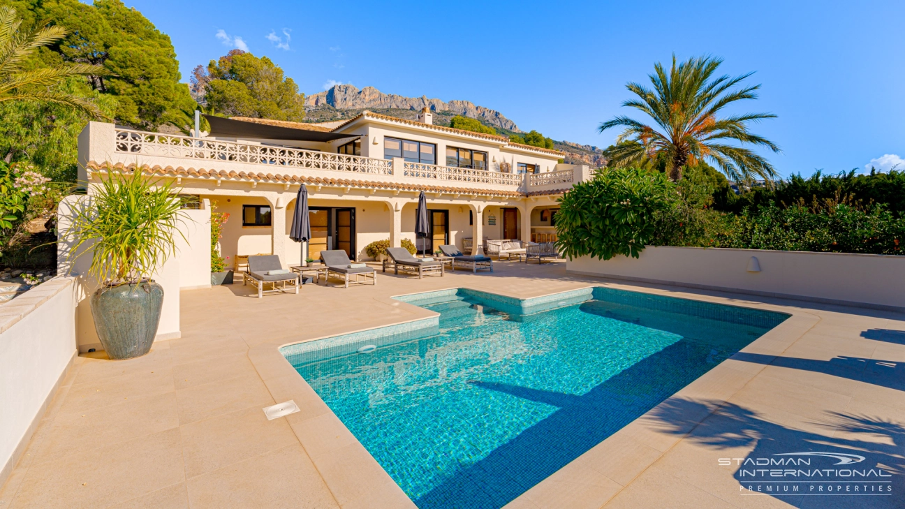 Vakker Villa med Panoramautsikt over Havet nær Altea La Vella