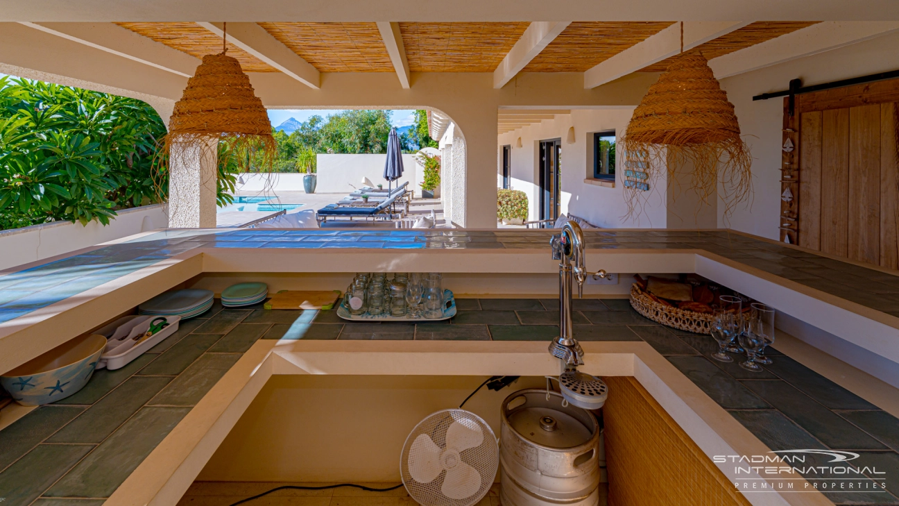 Vakker Villa med Panoramautsikt over Havet nær Altea La Vella