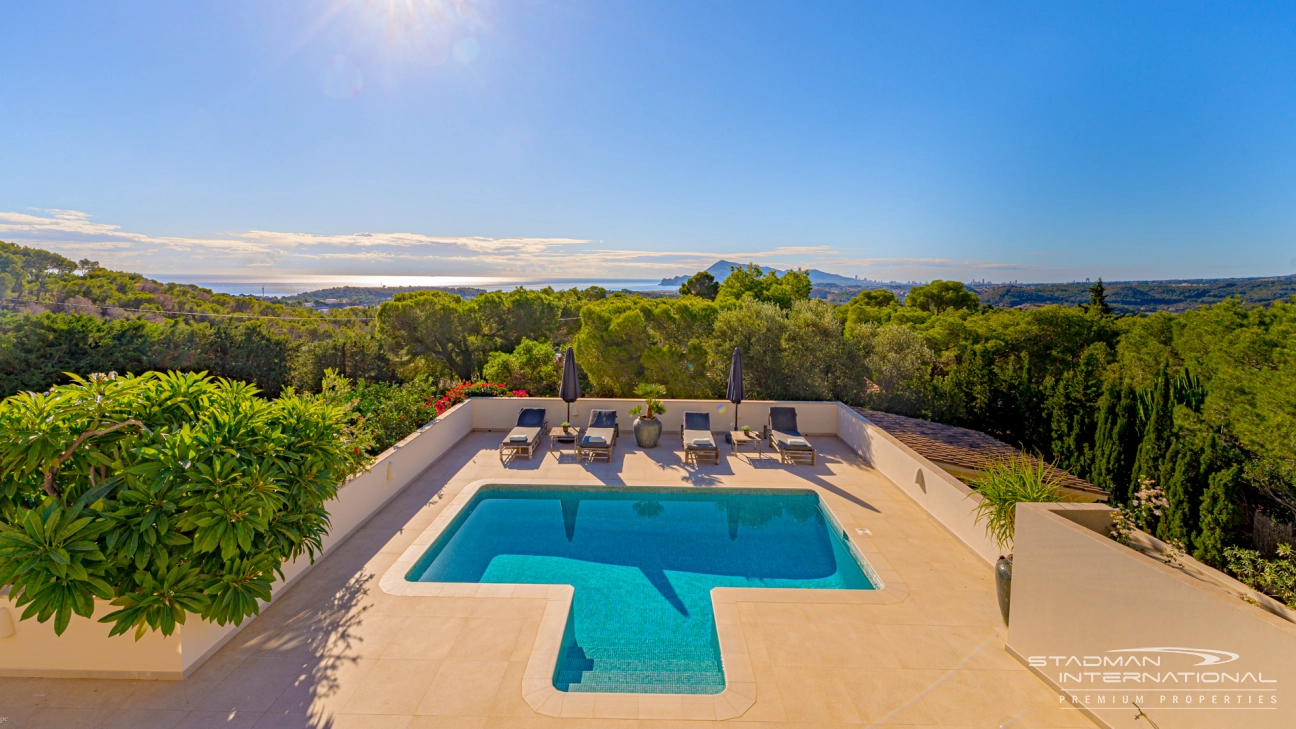 Vakker Villa med Panoramautsikt over Havet nær Altea La Vella