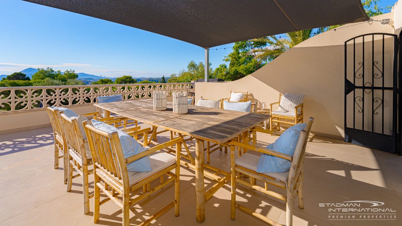 Vakker Villa med Panoramautsikt over Havet nær Altea La Vella