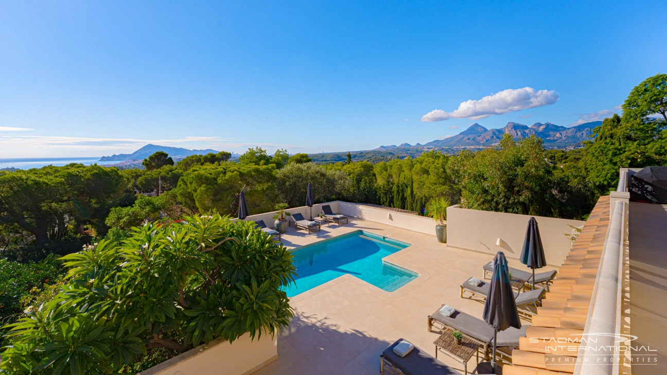 Vakker Villa med Panoramautsikt over Havet nær Altea La Vella
