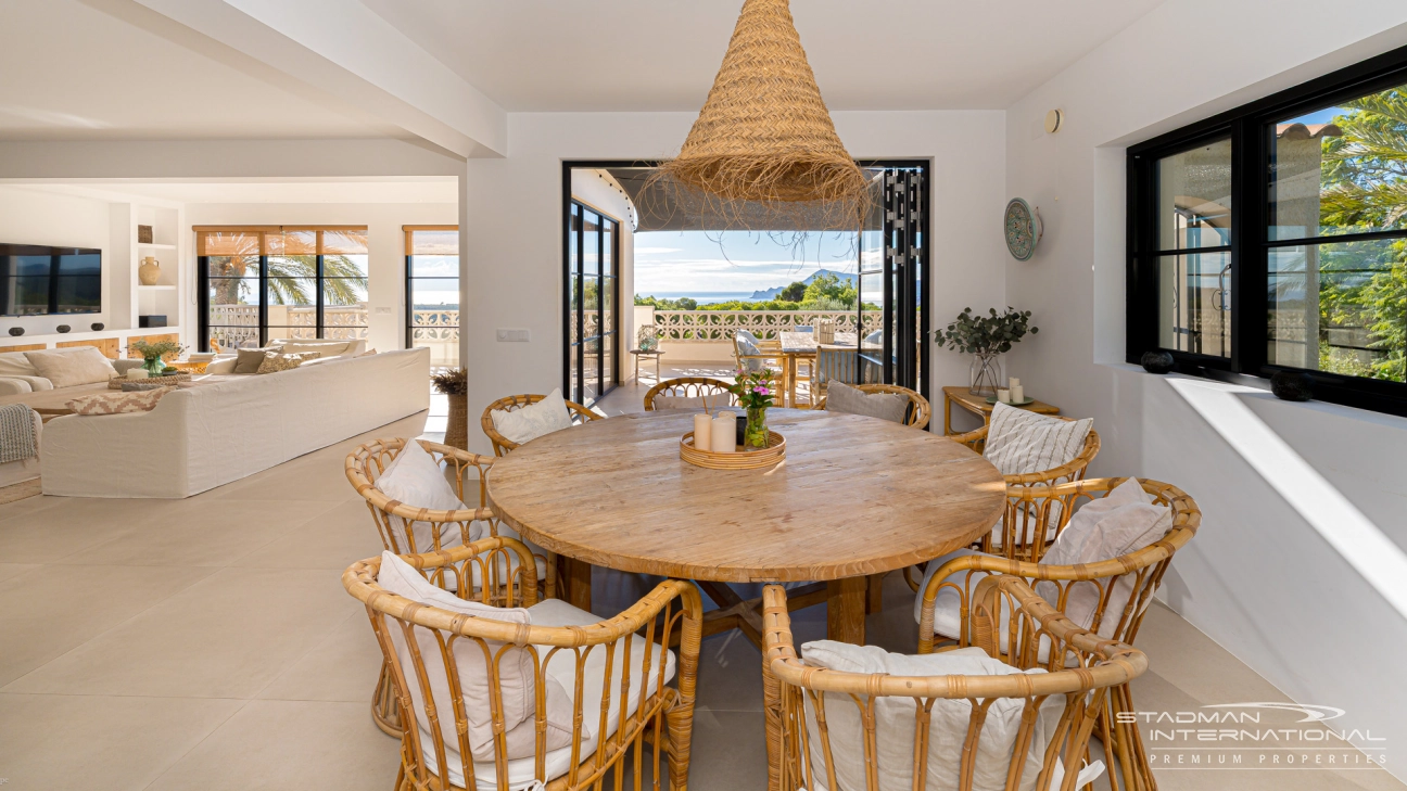 Vakker Villa med Panoramautsikt over Havet nær Altea La Vella